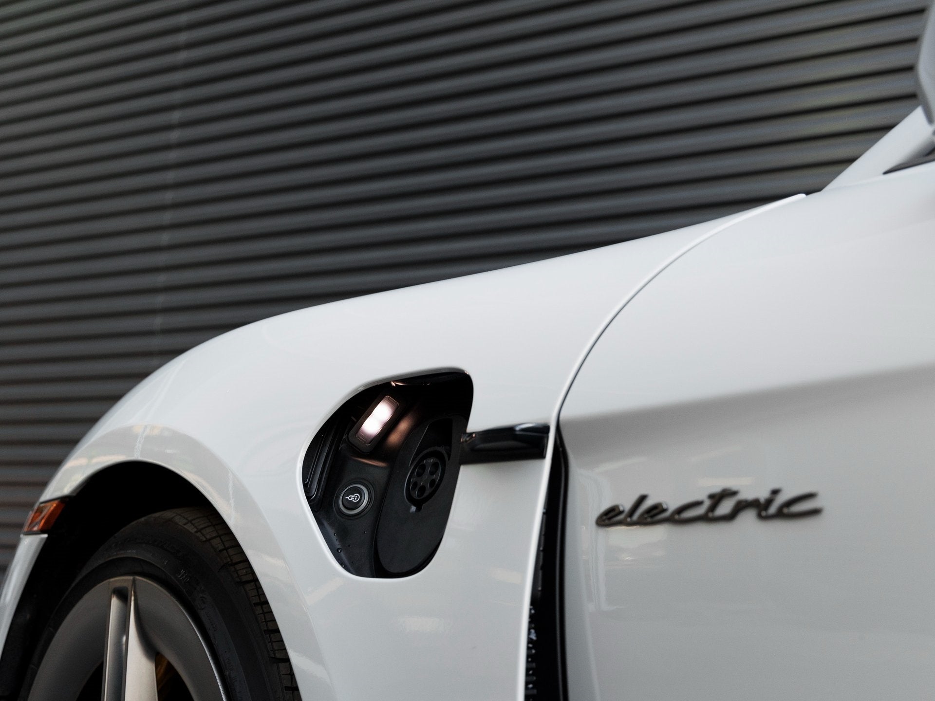 2025 Porsche Taycan Taycan Turbo S