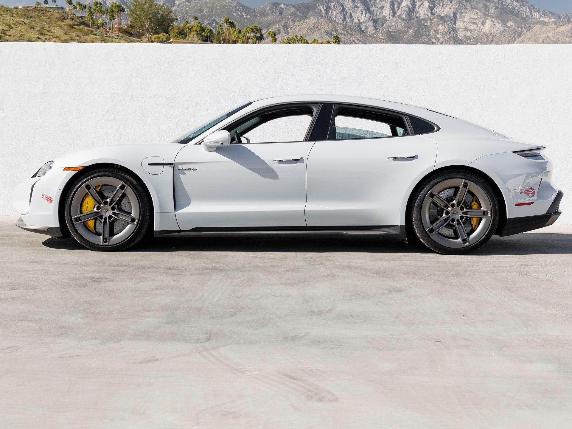 2025 Porsche Taycan Taycan Turbo S