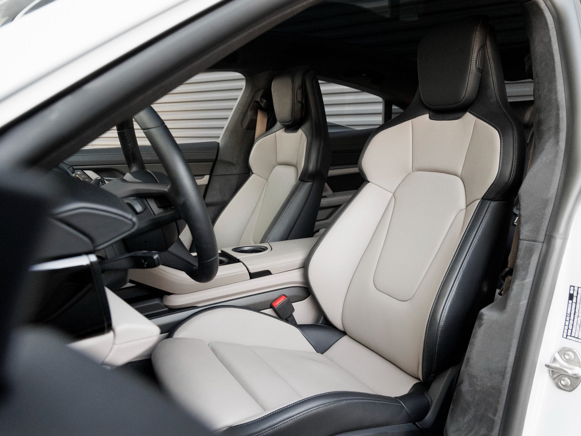 2025 Porsche Taycan Taycan Turbo S