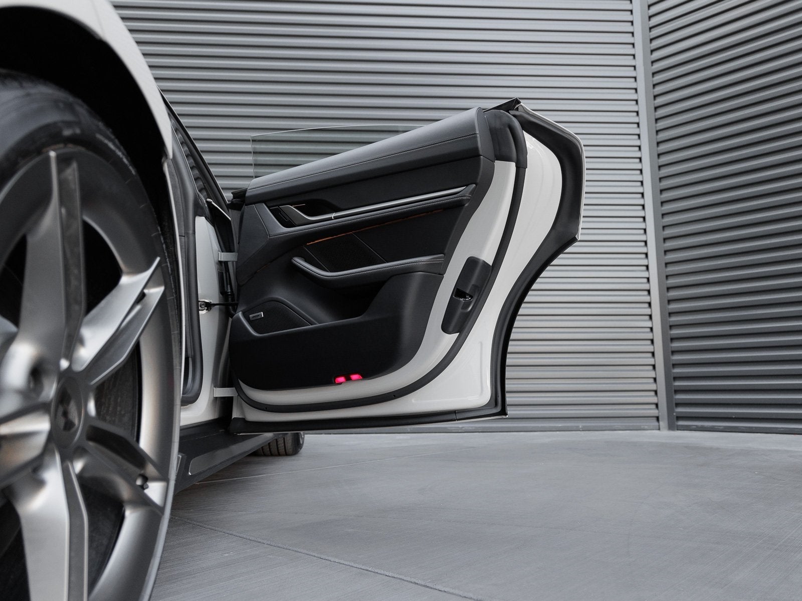 2025 Porsche Taycan Taycan Turbo