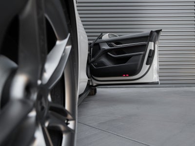 2025 Porsche Taycan Taycan Turbo