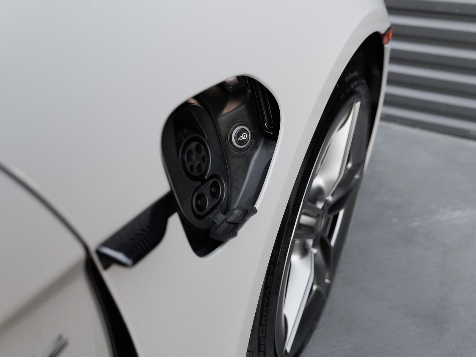 2025 Porsche Taycan Taycan Turbo