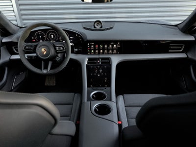 2020 Porsche Taycan Taycan Turbo S