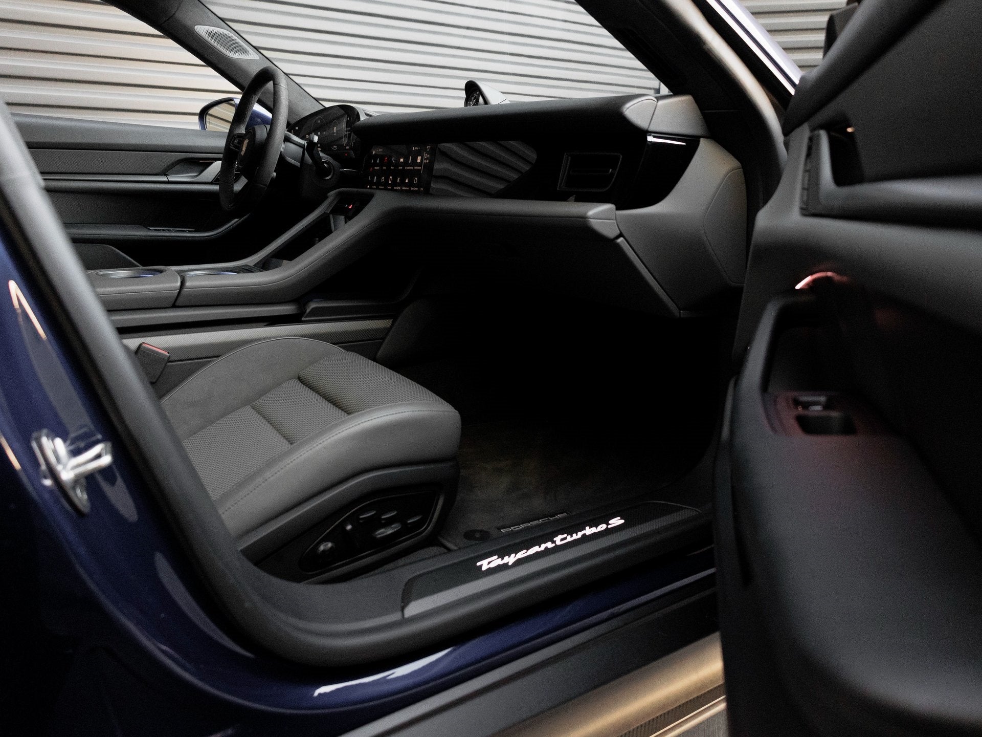 2020 Porsche Taycan Taycan Turbo S