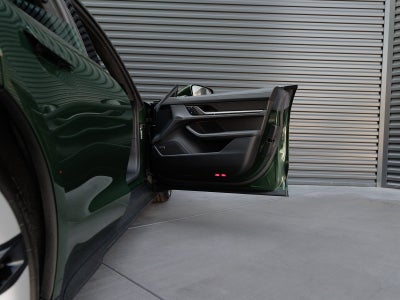 2025 Porsche Taycan Taycan Turbo S