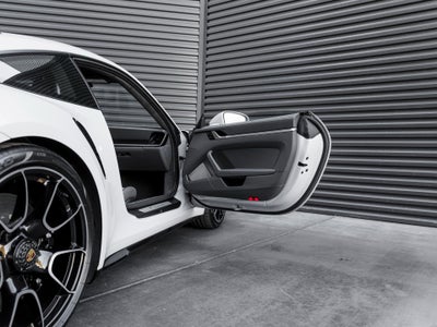 2025 Porsche 911 911 Turbo S