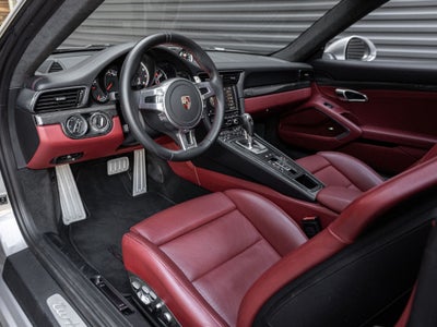 2014 Porsche 911 Turbo S