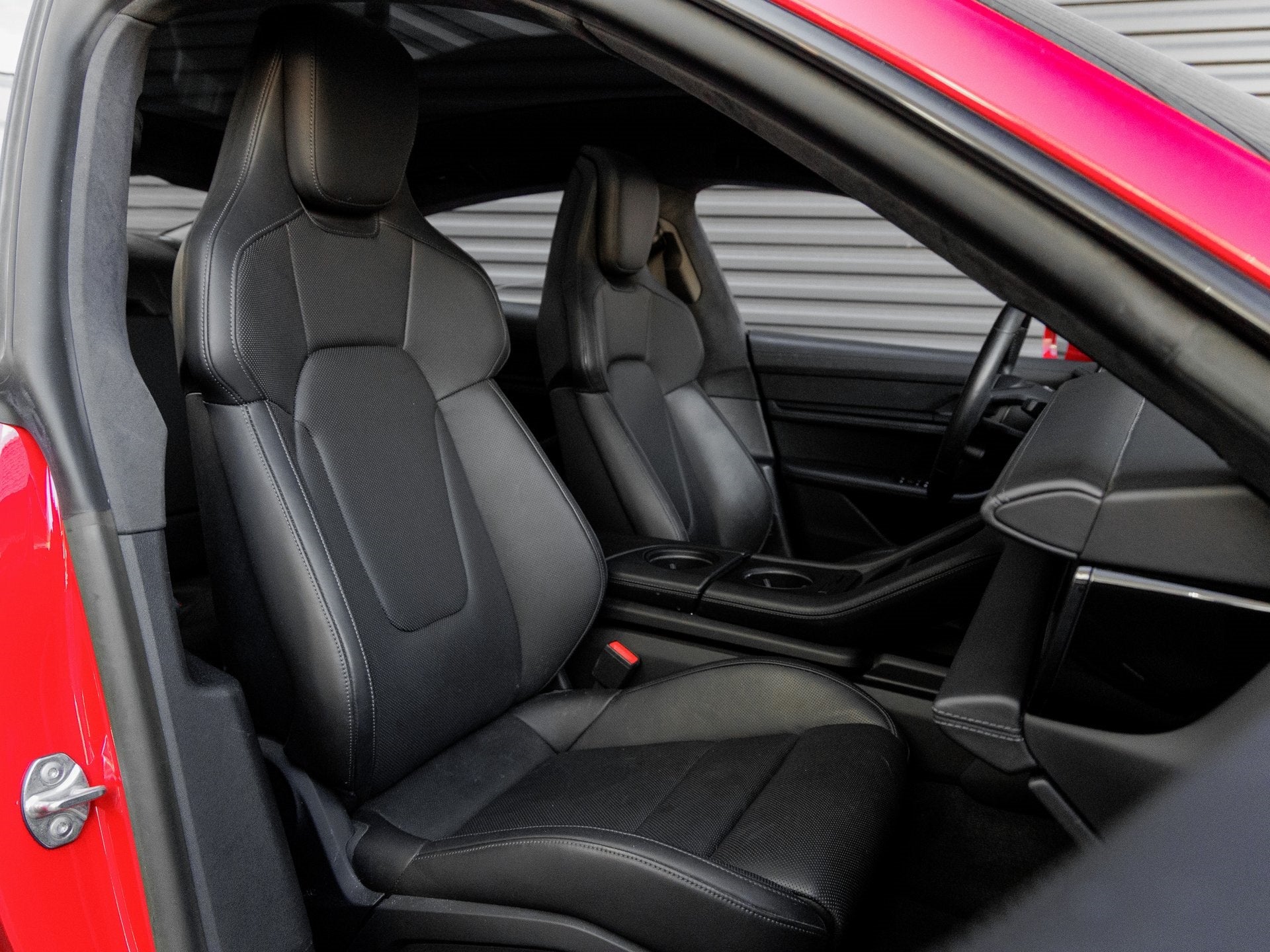 2022 Porsche Taycan Taycan GTS (MY22)