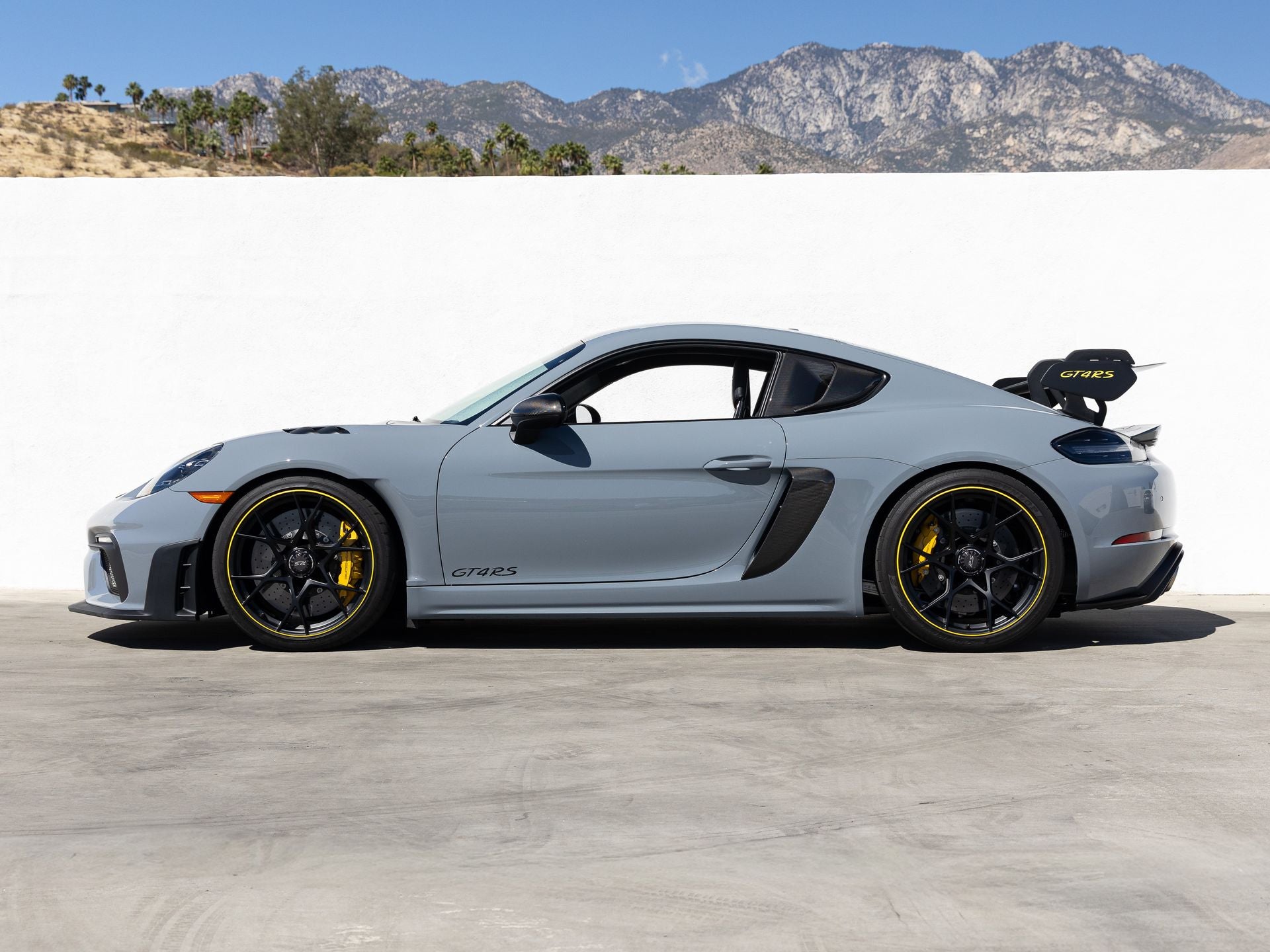 2025 Porsche 718 Cayman GT4 RS