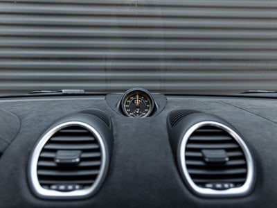 2025 Porsche 718 Cayman GT4 RS