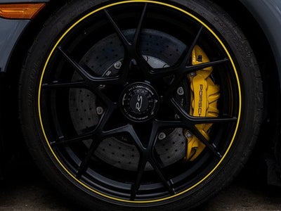 2025 Porsche 718 Cayman GT4 RS