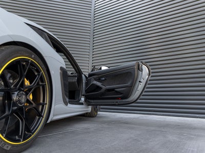 2025 Porsche 718 Cayman GT4 RS