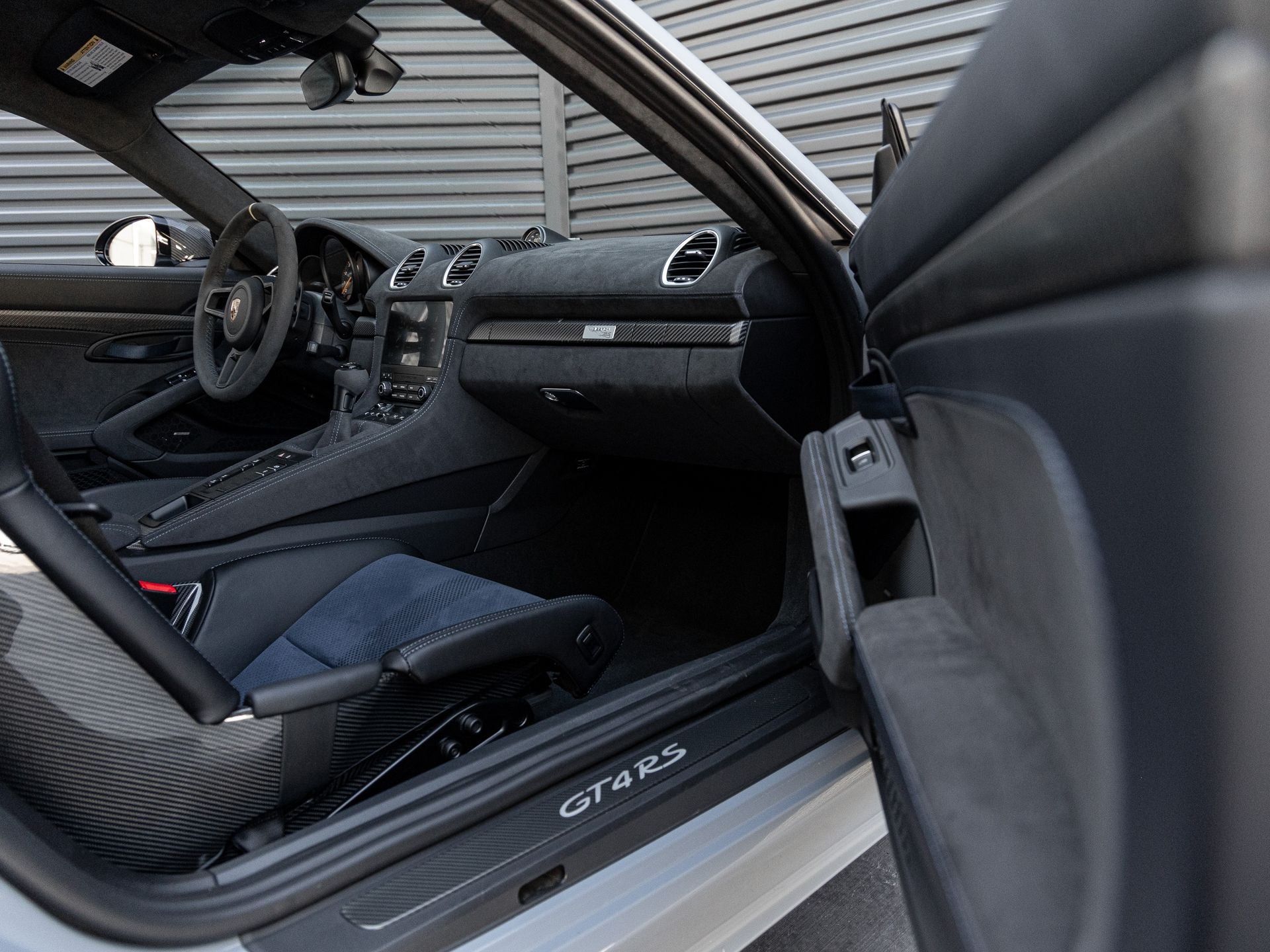 2025 Porsche 718 Cayman GT4 RS