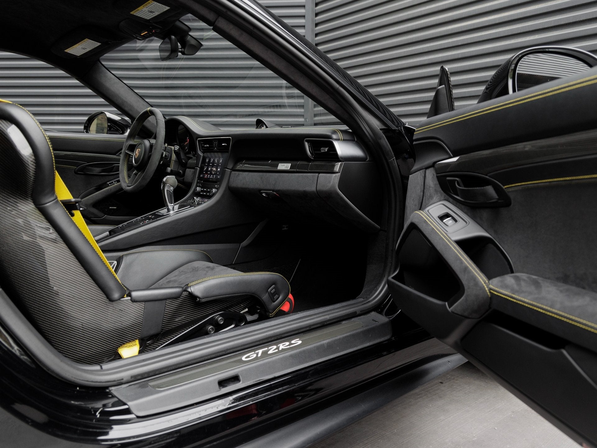 2018 Porsche 911 911 GT2 RS