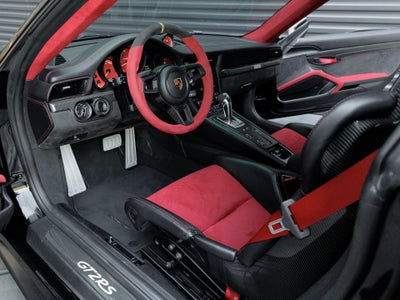 2018 Porsche 911 911 GT2 RS