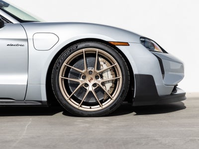 2026 Porsche Taycan Turbo GT with Weissach Package