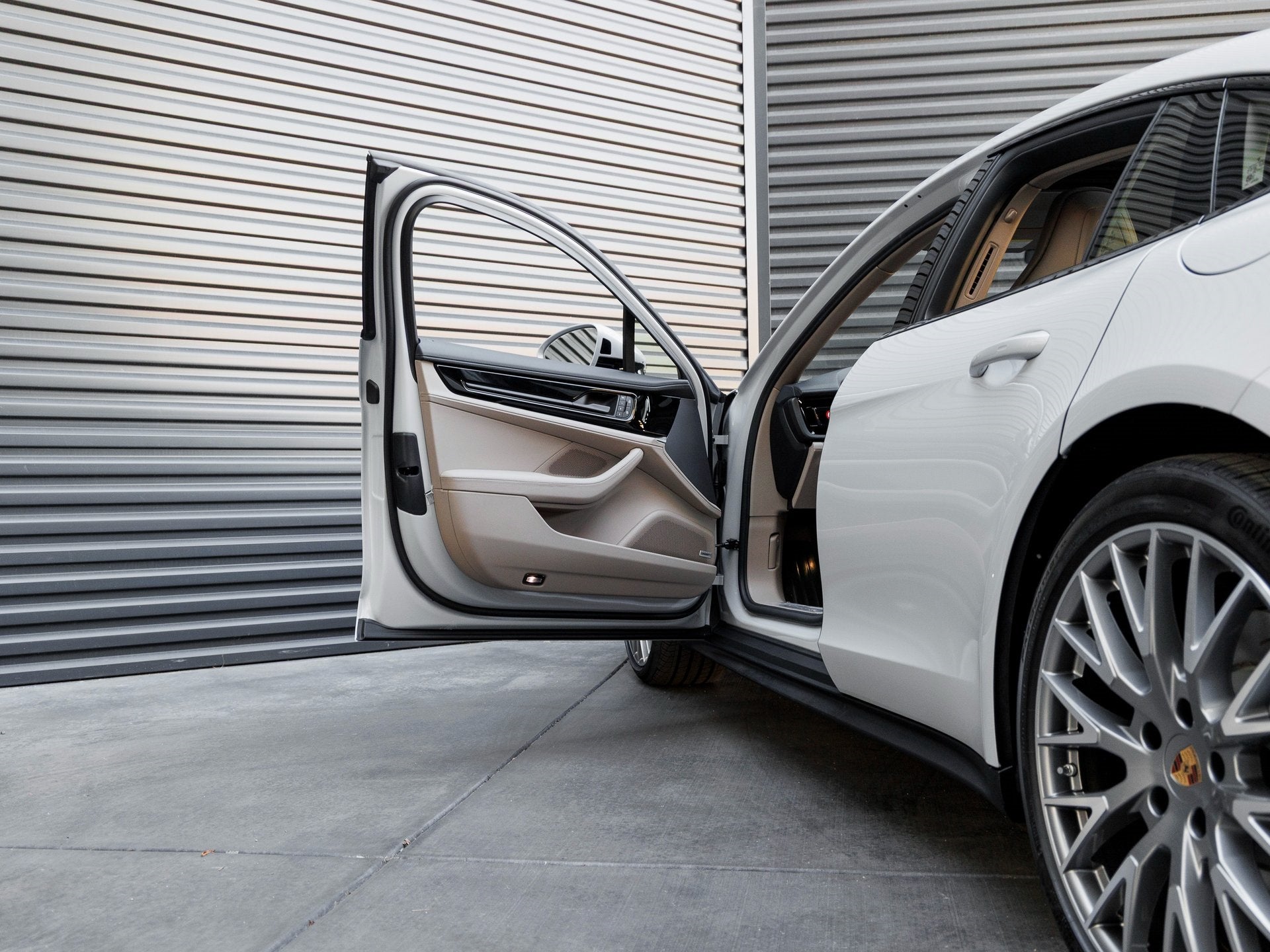 2026 Porsche Panamera Panamera 4 E-Hybrid