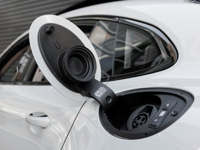 2026 Porsche Panamera Panamera 4 E-Hybrid