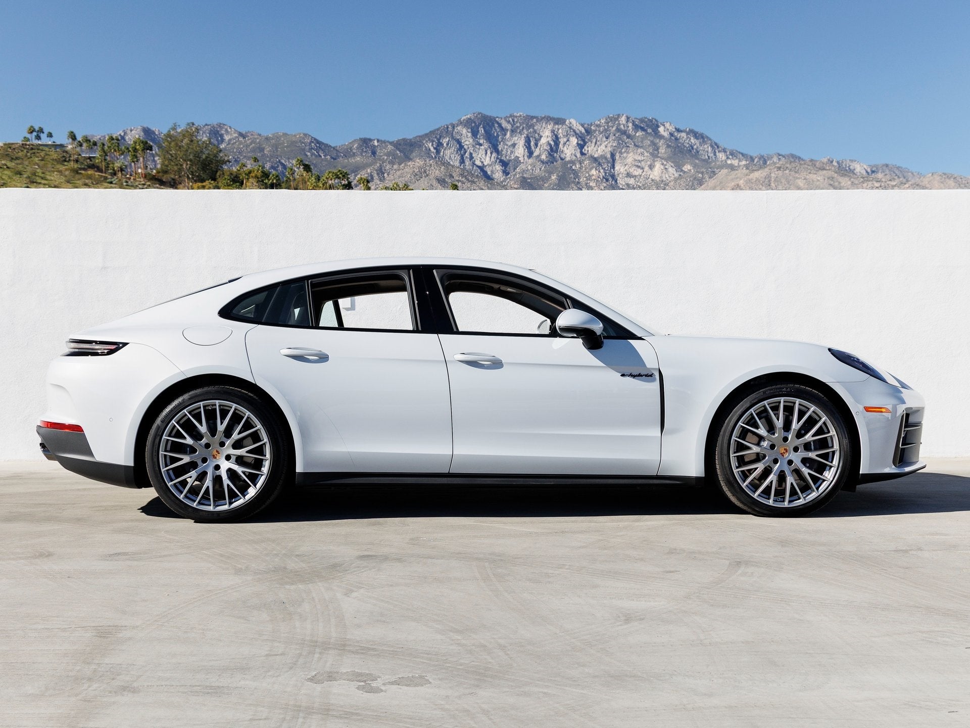 2026 Porsche Panamera Panamera 4 E-Hybrid