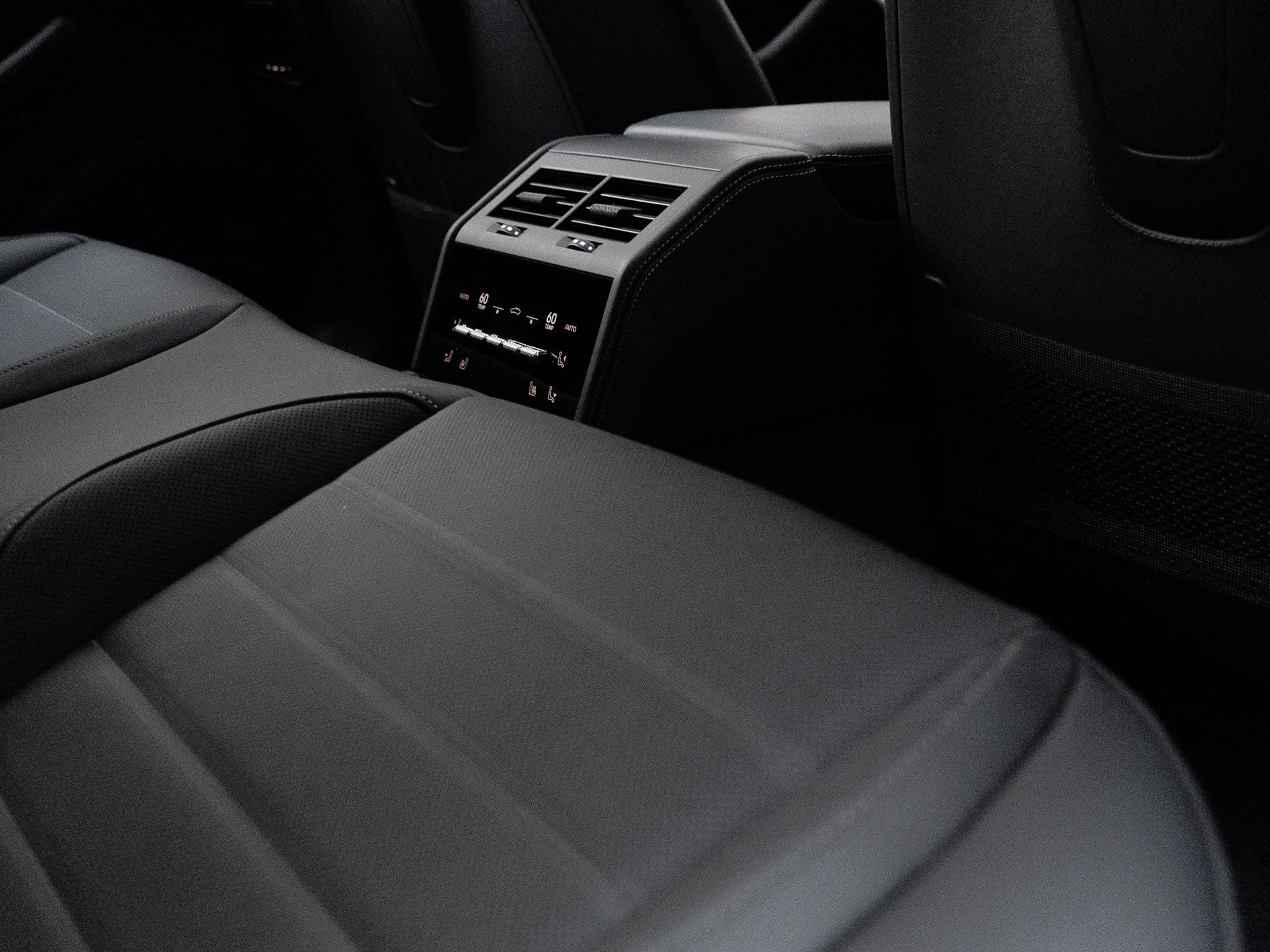 2025 Porsche Panamera Panamera 4 E-Hybrid