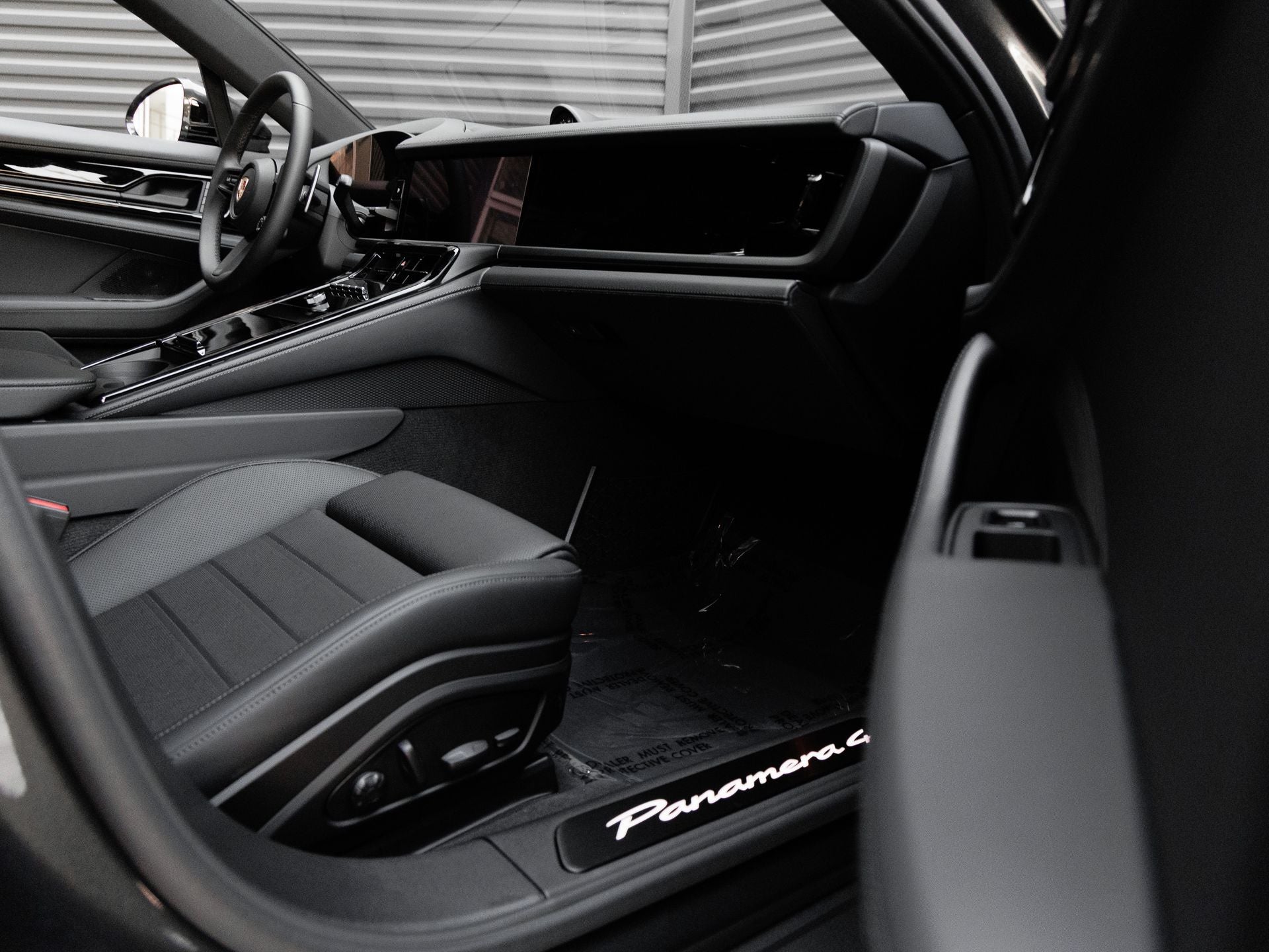 2025 Porsche Panamera Panamera 4 E-Hybrid
