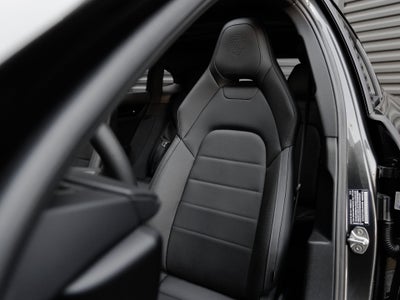 2025 Porsche Panamera Panamera 4 E-Hybrid