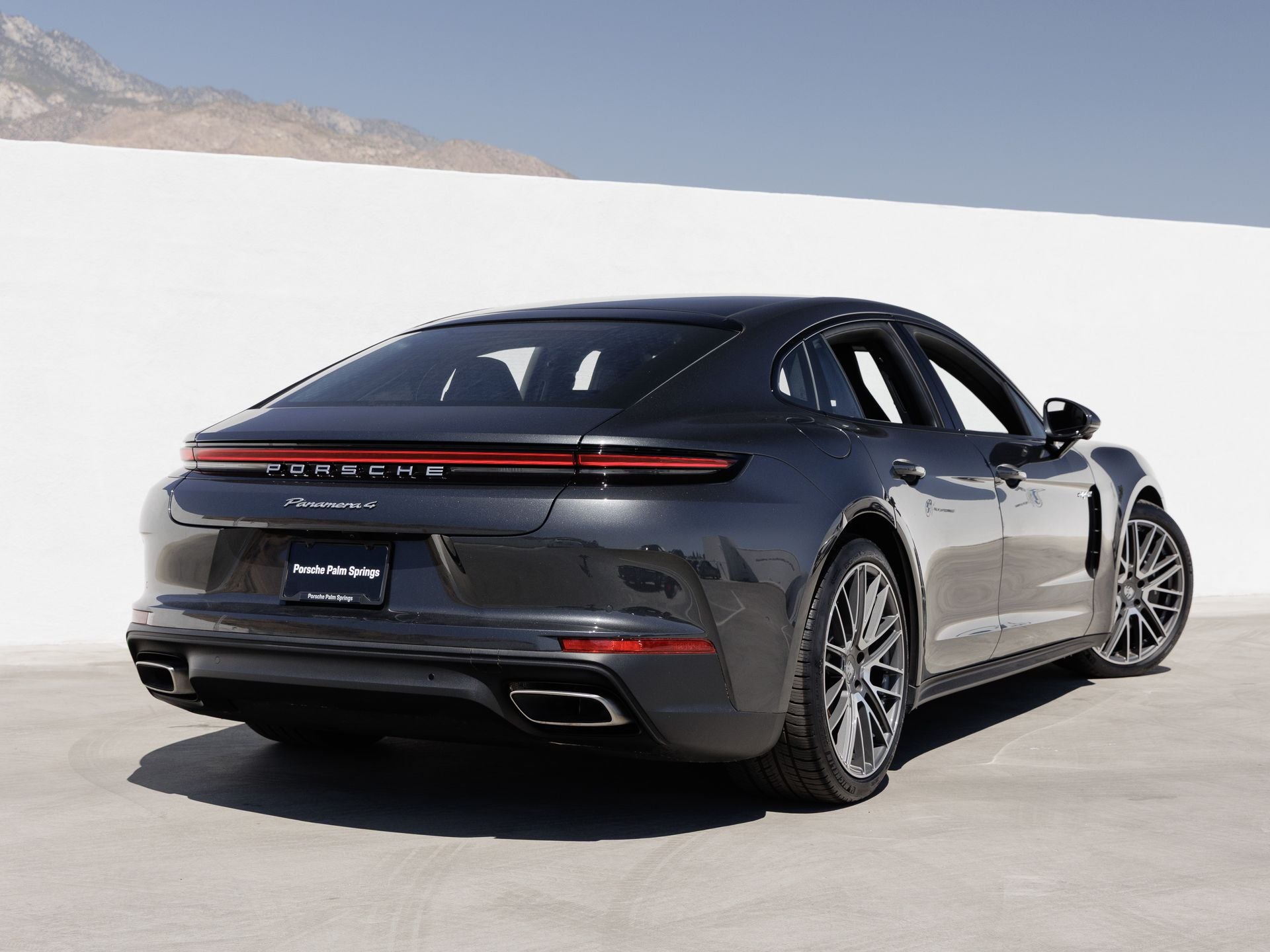 2025 Porsche Panamera Panamera 4 E-Hybrid