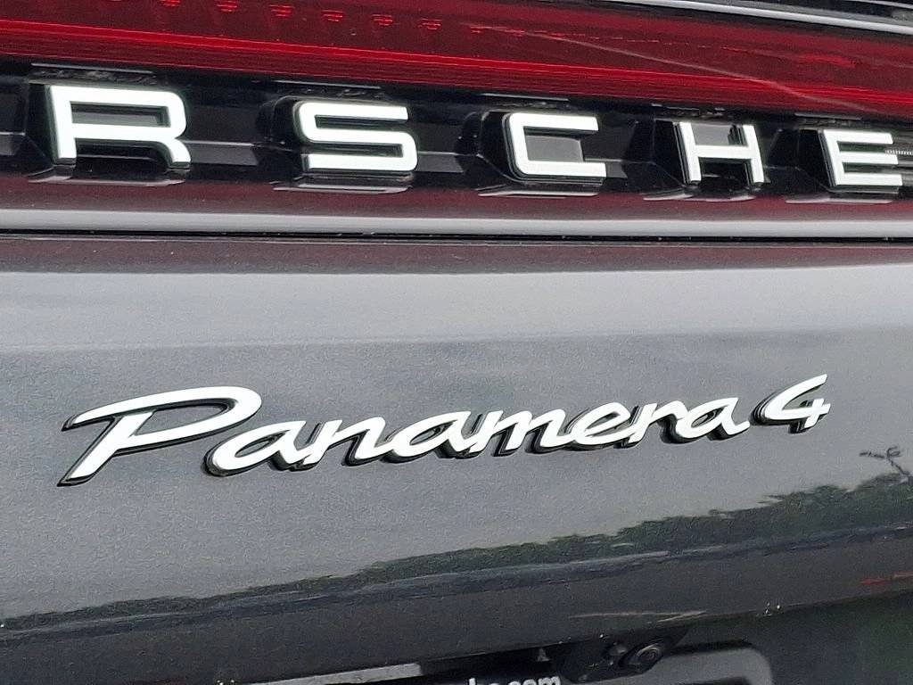 2025 Porsche Panamera Panamera 4 E-Hybrid