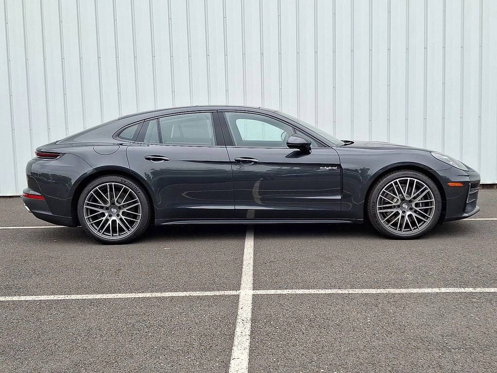 2025 Porsche Panamera Panamera 4 E-Hybrid