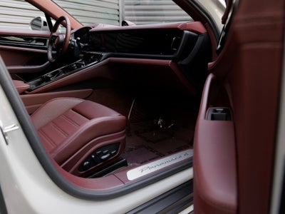 2026 Porsche Panamera Panamera 4 E-Hybrid