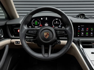 2025 Porsche Panamera 4 E-Hybrid