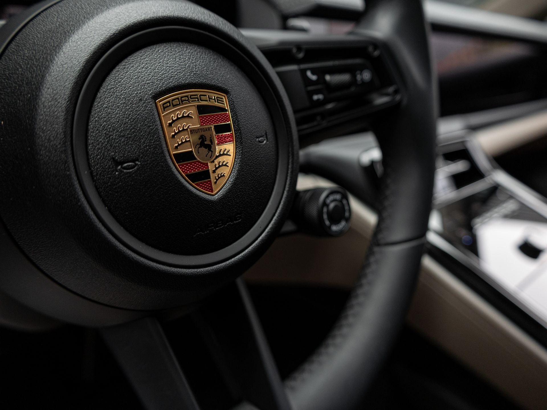 2025 Porsche Panamera 4 E-Hybrid