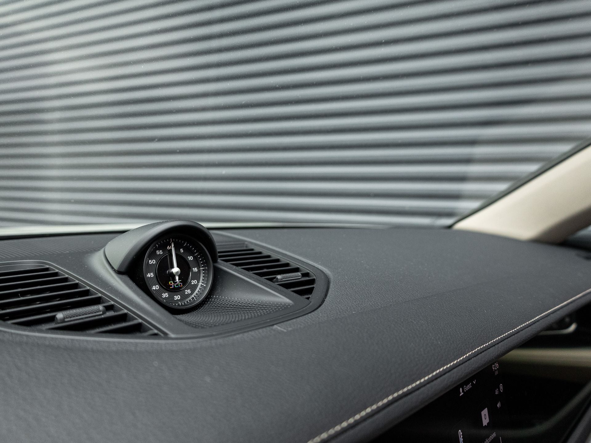 2025 Porsche Panamera 4 E-Hybrid