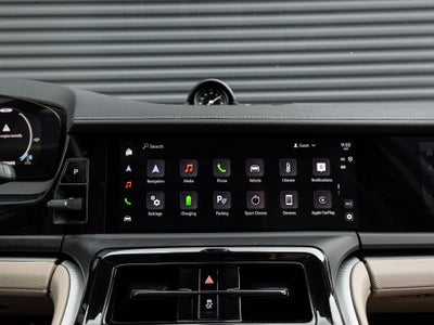 2025 Porsche Panamera 4 E-Hybrid