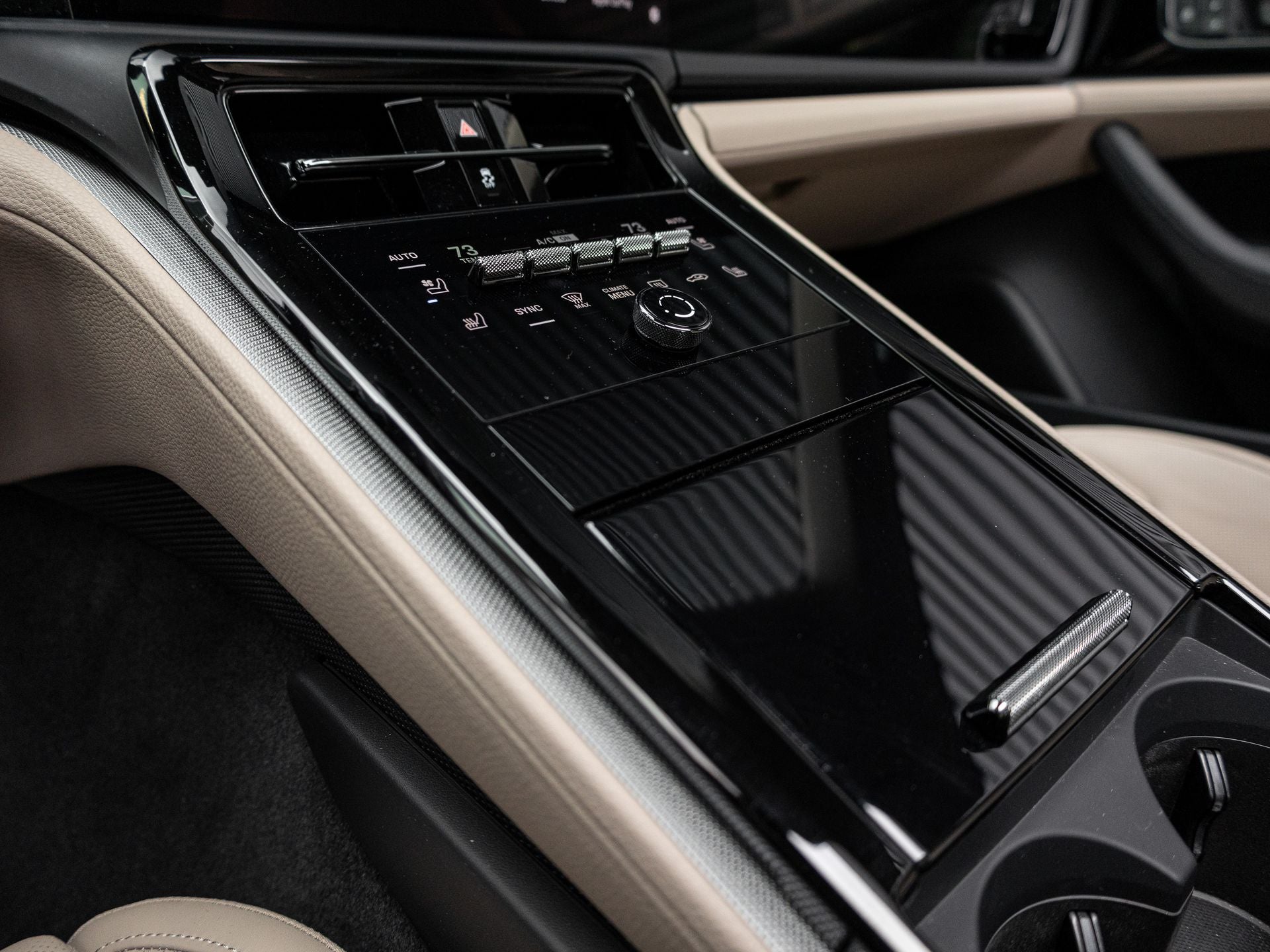 2025 Porsche Panamera 4 E-Hybrid