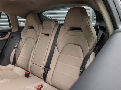 2025 Porsche Panamera 4 E-Hybrid