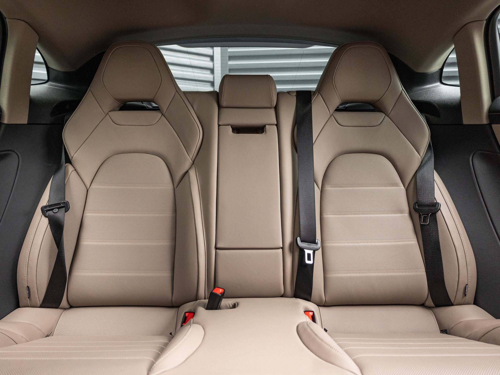 2025 Porsche Panamera 4 E-Hybrid