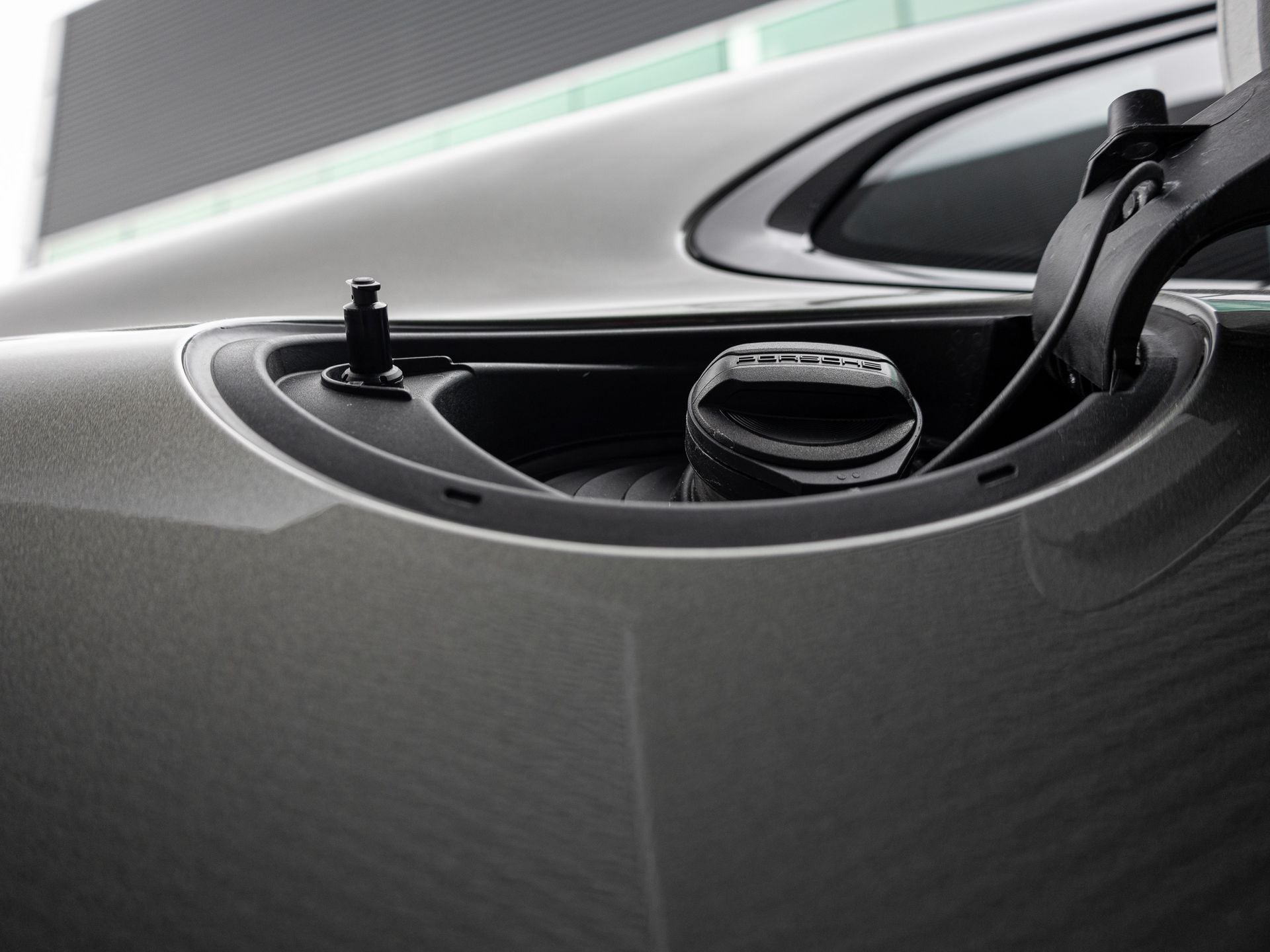 2025 Porsche Panamera 4 E-Hybrid