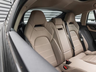 2025 Porsche Panamera 4 E-Hybrid