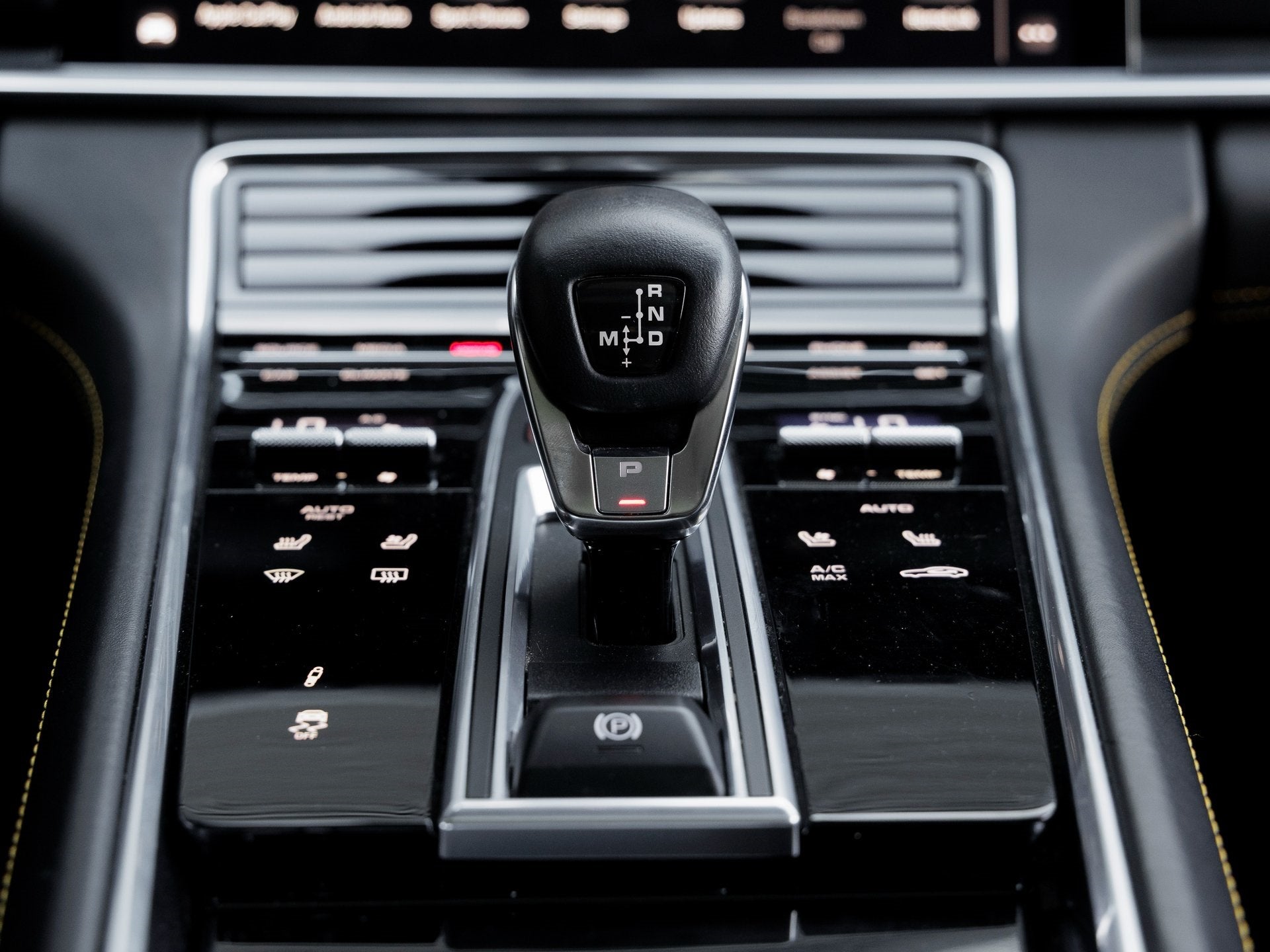 2022 Porsche Panamera Panamera Turbo S (MY22)