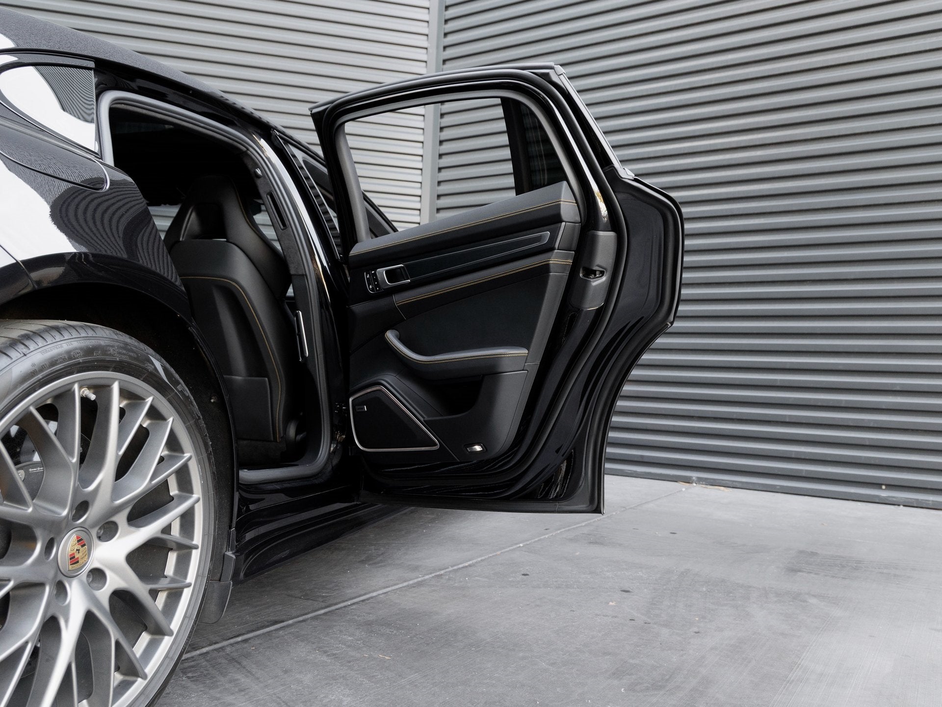 2022 Porsche Panamera Panamera Turbo S (MY22)