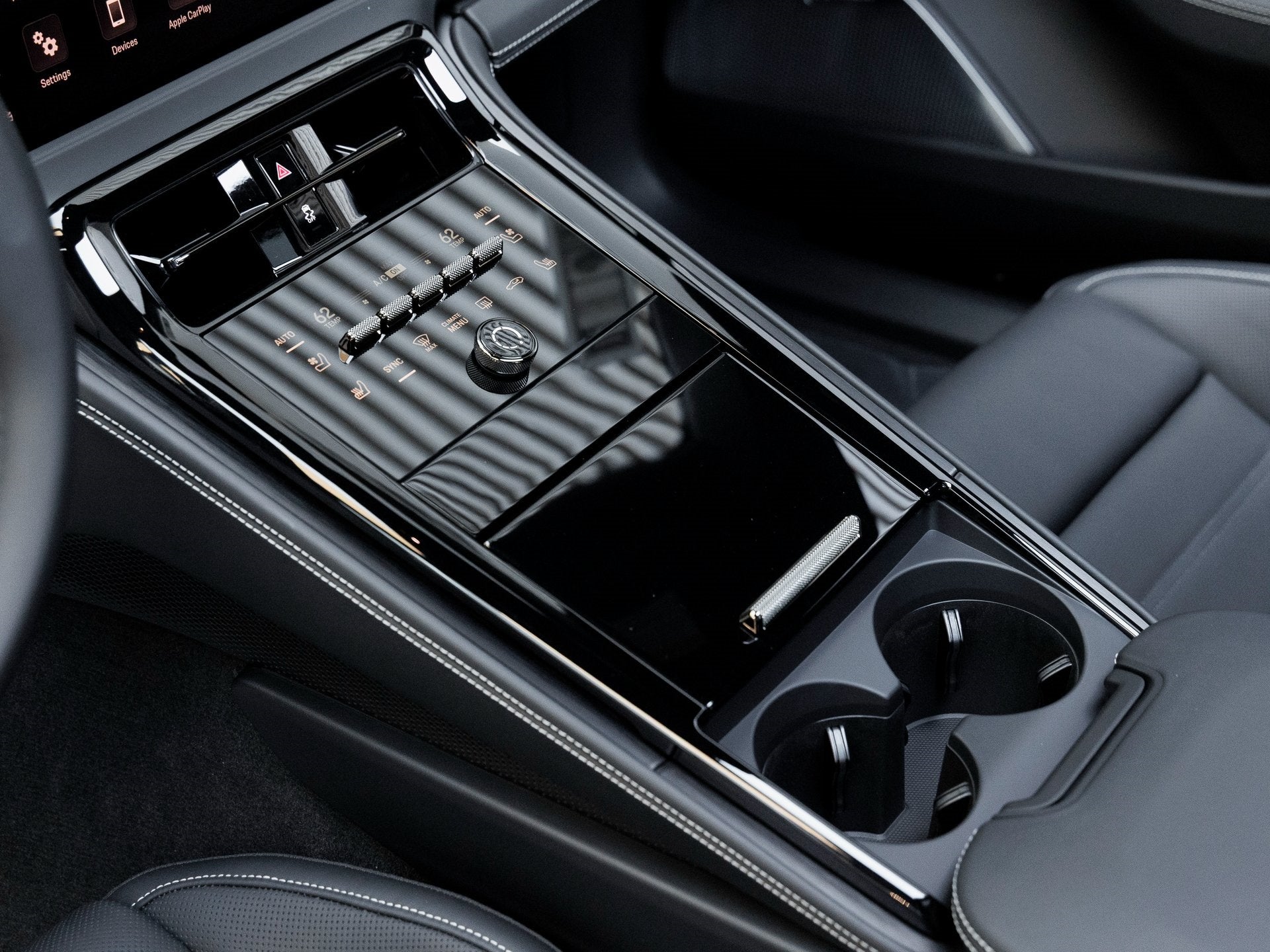 2026 Porsche Panamera Panamera Turbo E-Hybrid