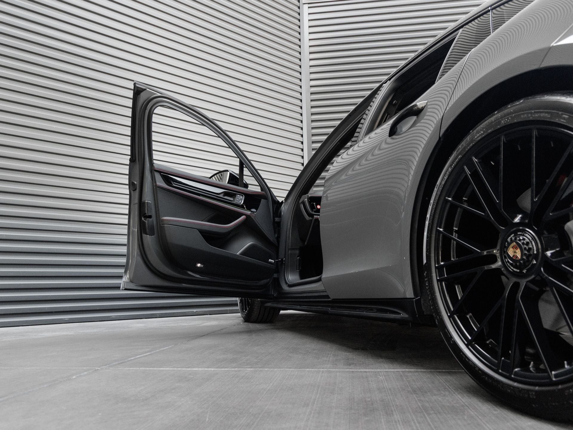 2026 Porsche Panamera Panamera GTS