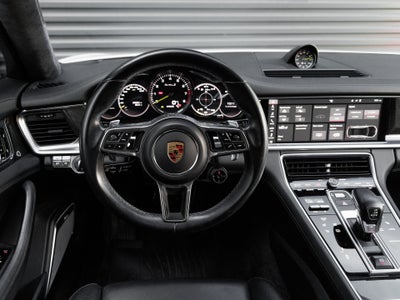 2018 Porsche Panamera Panamera Turbo S E-Hybrid