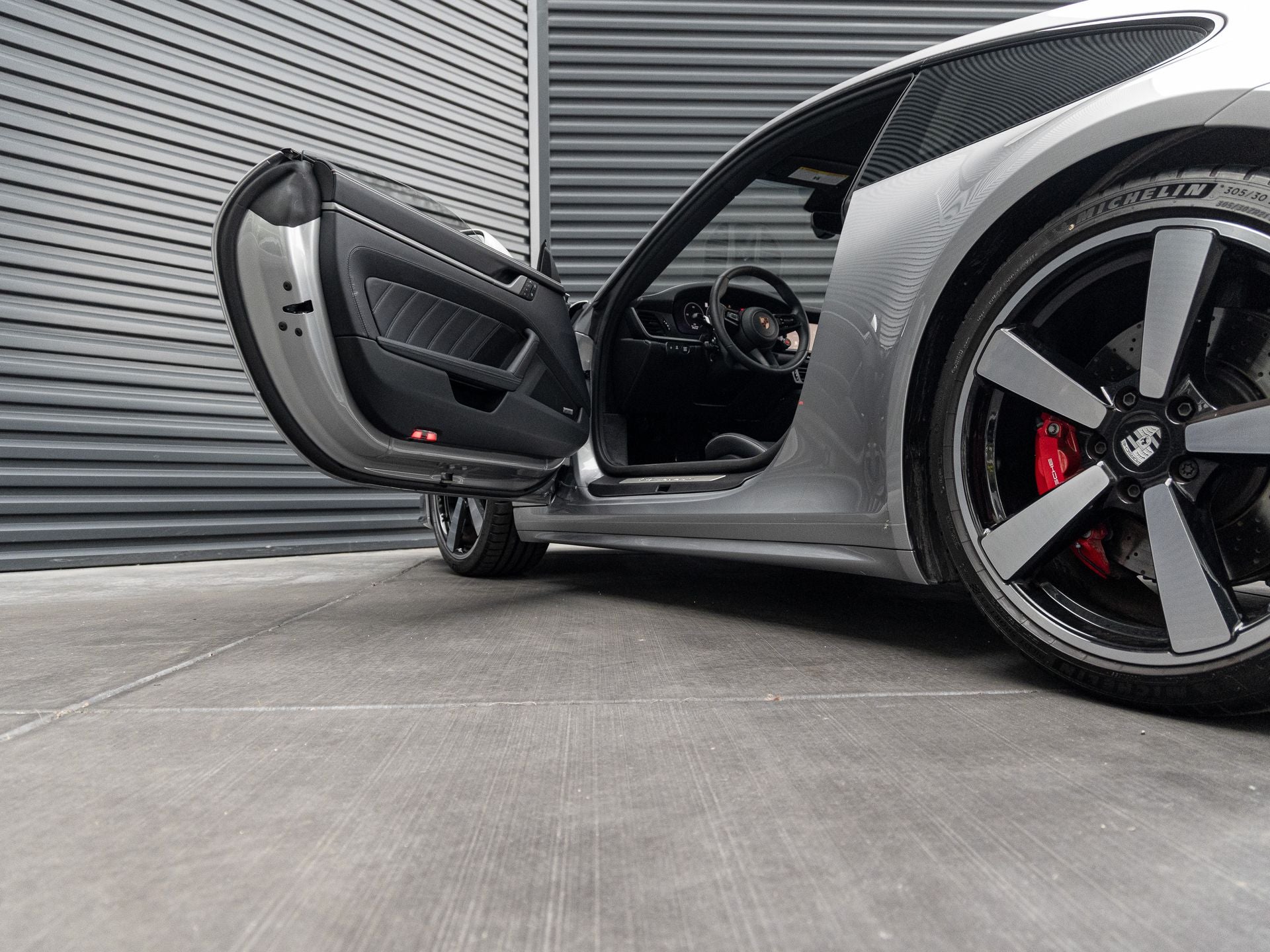 2025 Porsche 911 Carrera S