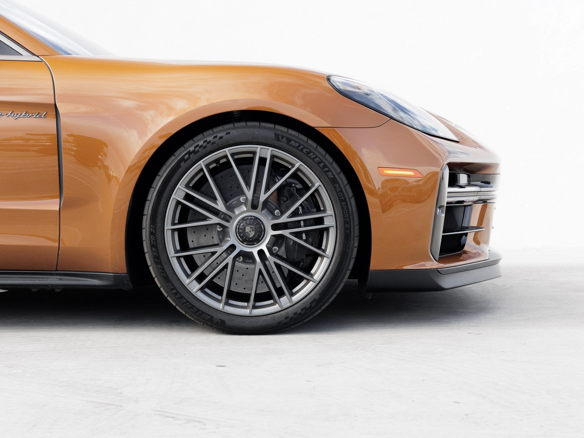 2025 Porsche Panamera E-Hybrid Turbo S