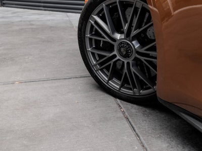 2025 Porsche Panamera E-Hybrid Turbo S