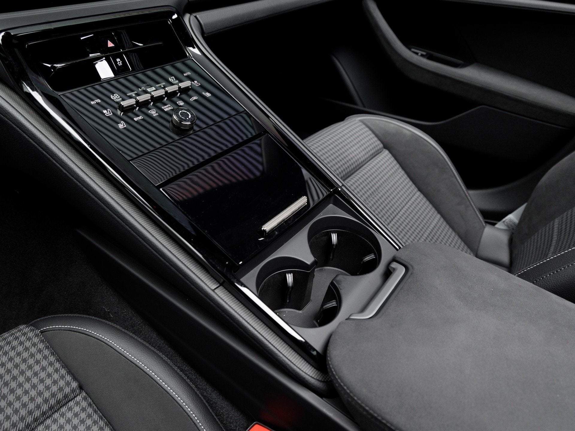 2025 Porsche Panamera E-Hybrid Turbo S