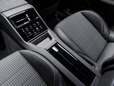 2025 Porsche Panamera E-Hybrid Turbo S