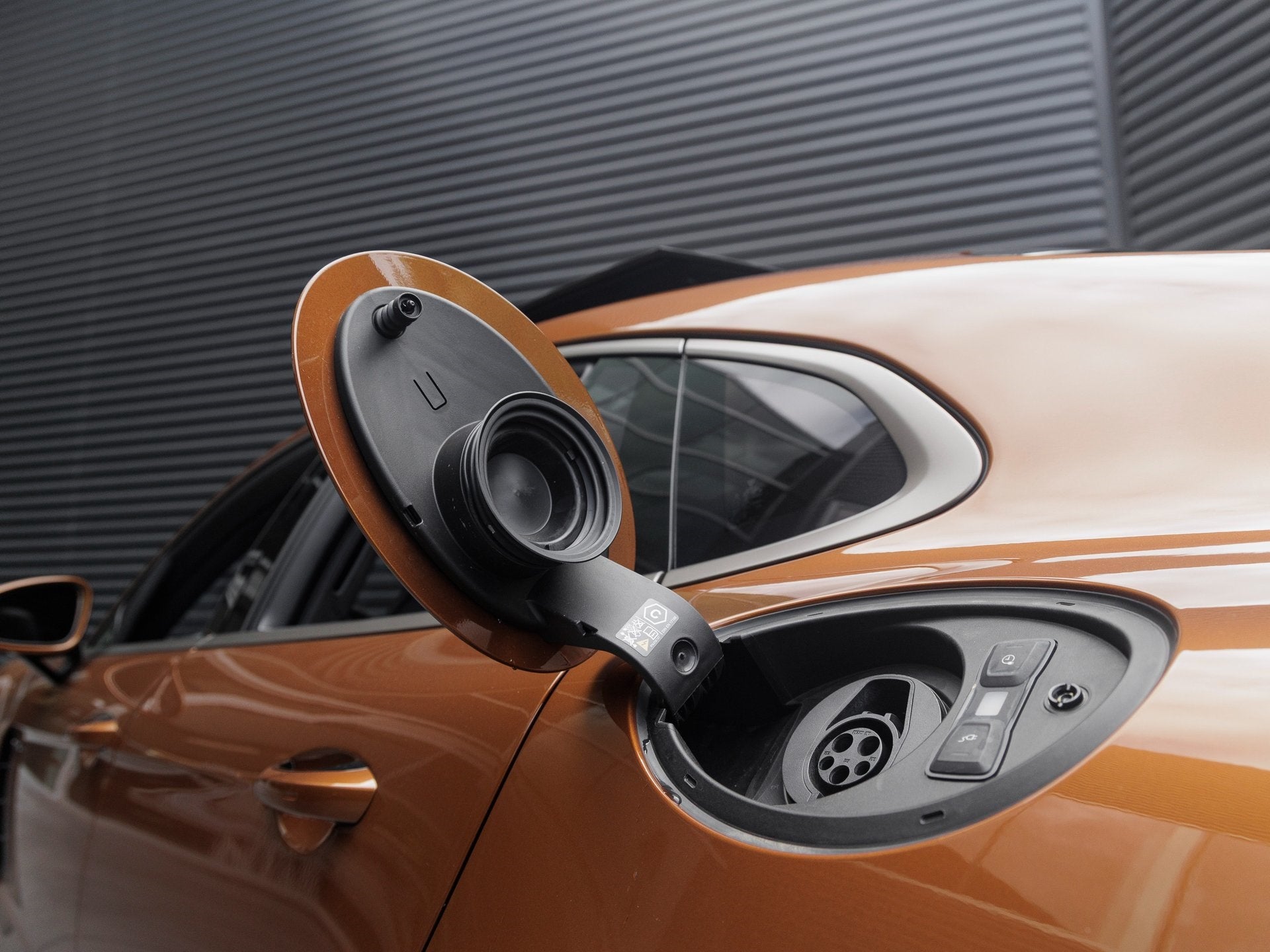 2025 Porsche Panamera E-Hybrid Turbo S